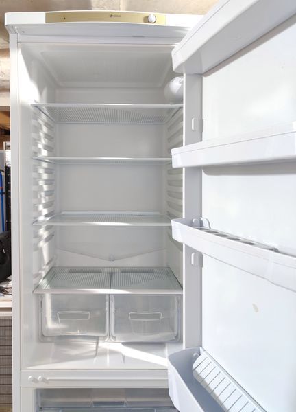 Холодильник Indesit NBS20AA - 363 л, A+, великий та економічний. RIN 20AA фото